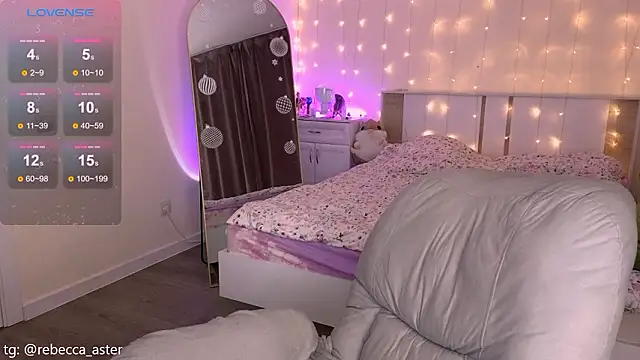 Snapshot of RebeccaAster chatting on 02-05-26, 04:00 RebeccaAster online show from 02-05-26, 04:00