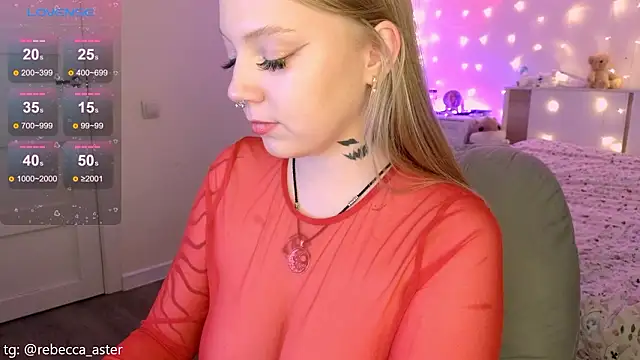 Snapshot of RebeccaAster chatting on 02-20-26, 04:40 RebeccaAster online show from 02-20-26, 04:40