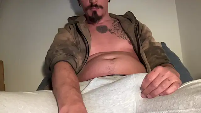 Snapshot of sunZfun chatting on 11-15-25, 09:21 sunZfun online show from 11-15-25, 09:21