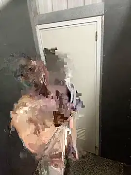 Snapshot of maxime0928 chatting on 03-07-26, 04:04 maxime0928 online show from 03-07-26, 04:04