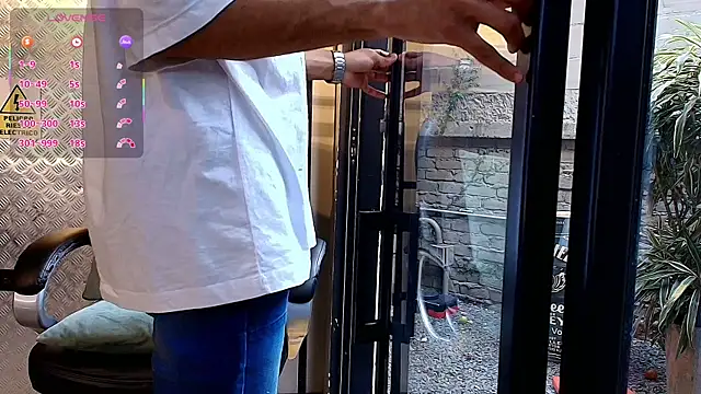 Snapshot of MarcusRain_ chatting on 09-13-25, 08:19 MarcusRain  online show from 09-13-25, 08:19