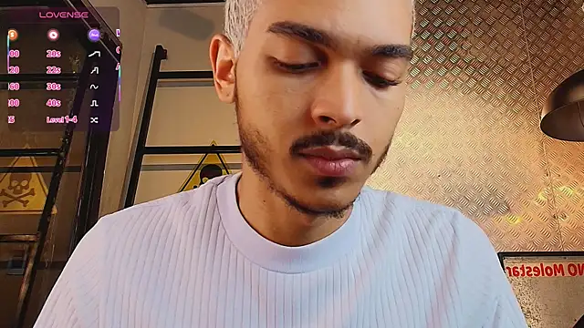 Snapshot of MarcusRain_ chatting on 10-04-25, 03:59 MarcusRain  online show from 10-04-25, 03:59