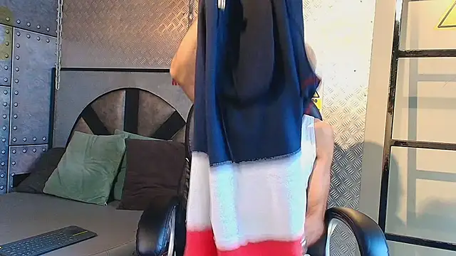 Snapshot of MarcusRain_ chatting on 11-15-25, 06:48 MarcusRain online show from 11-15-25, 06:48