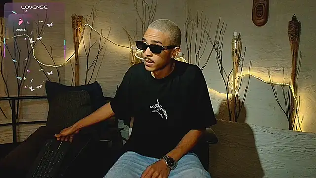 Snapshot of MarcusRain_ chatting on 11-23-25, 07:46 MarcusRain online show from 11-23-25, 07:46