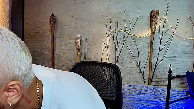 MarcusRain  online show from 03-12-26, 04:07