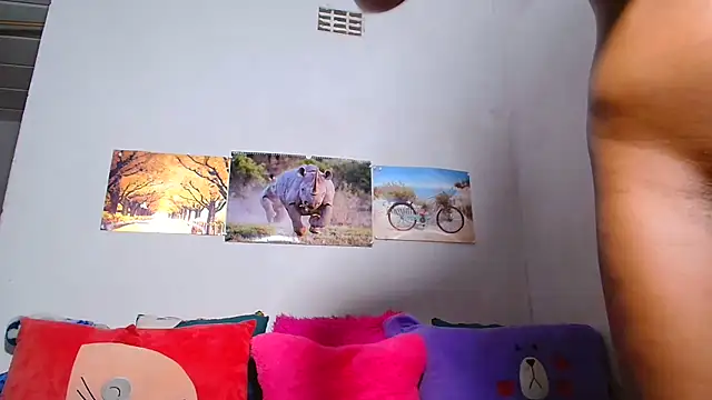 Snapshot of LoloQueen5 chatting on 11-23-25, 07:13 LoloQueen5 online show from 11-23-25, 07:13