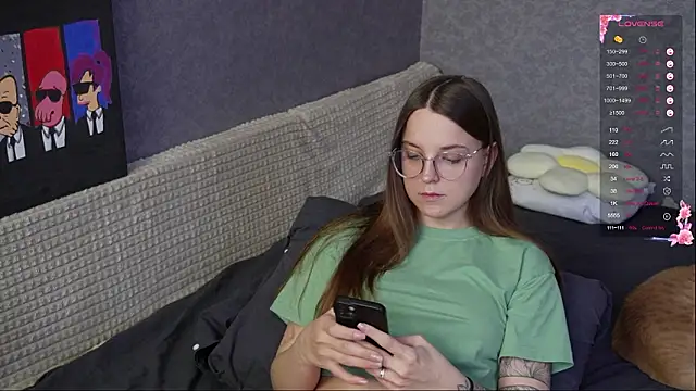 Violetwin online show from 03-28-26, 12:05