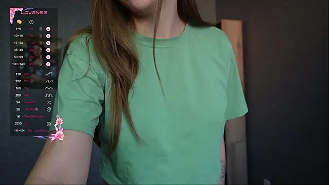 Snapshot of Violetwin chatting on 06-18-26, 03:16 Violetwin online show from 06-18-26, 03:16