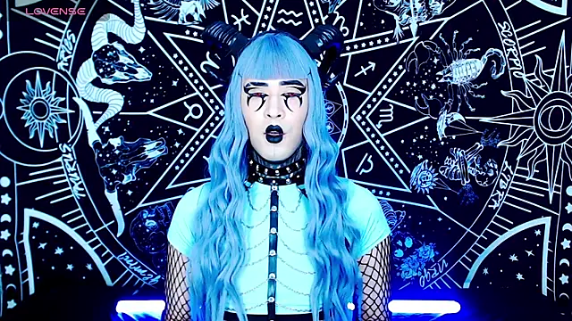 naomi satan online show from 10-08-25, 10:51