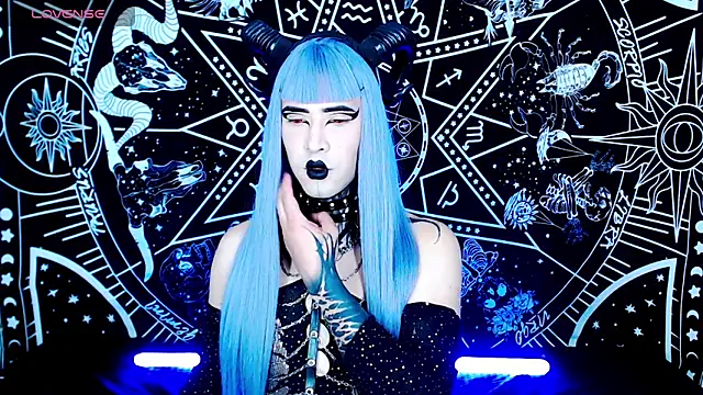 naomi satan online show from 10-21-25, 12:44