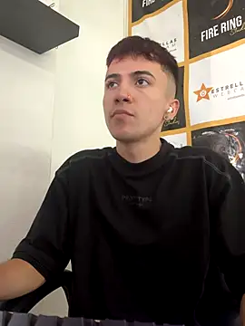 Snapshot of Mike_Benelli chatting on 09-13-25, 02:39 Mike Benelli online show from 09-13-25, 02:39