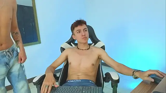 Snapshot of Mike_Benelli chatting on 09-29-25, 11:31 Mike Benelli online show from 09-29-25, 11:31