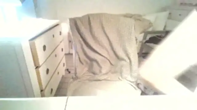 Snapshot of Sandrababe1010 chatting on 05-30-26, 08:06 Sandrababe1010 online show from 05-30-26, 08:06