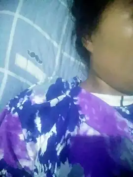 Snapshot of Sexy-Mama25 chatting on 09-14-25, 02:38 Sexy-Mama25 online show from 09-14-25, 02:38