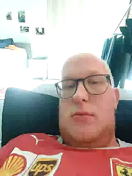 geilerd122 online show from 09-12-25, 01:33