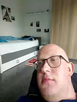 geilerd122 online show from 10-08-25, 02:47