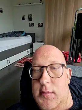 geilerd122 online show from 11-23-25, 01:22