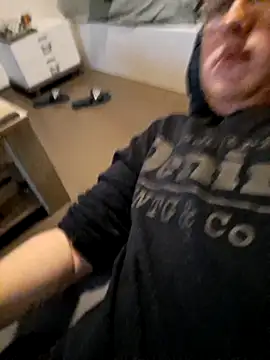 geilerd122 online show from 01-05-26, 05:49