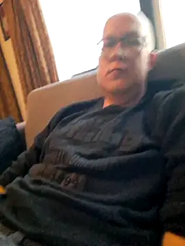 geilerd122 online show from 03-10-26, 05:40