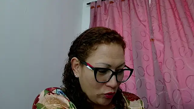 TifanyQueen  online show from 09-24-25, 04:54