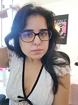 CutteGirl99 online show from 09-25-25, 01:59