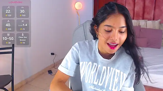 Snapshot of Milaa_Star_ chatting on 09-25-25, 04:05 Milaa Star online show from 09-25-25, 04:05