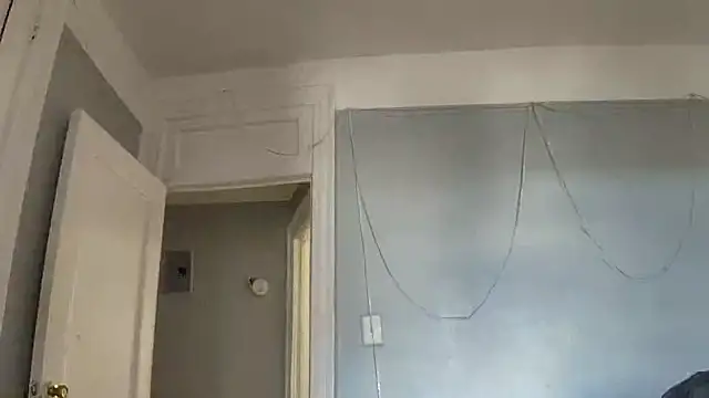 Snapshot of puddled_wonderland chatting on 10-24-25, 06:37 puddled wonderland online show from 10-24-25, 06:37