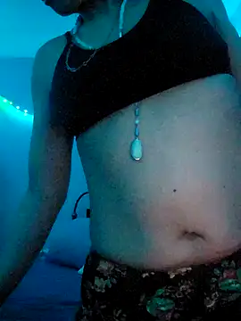 Snapshot of puddled_wonderland chatting on 11-22-25, 09:30 puddled wonderland online show from 11-22-25, 09:30