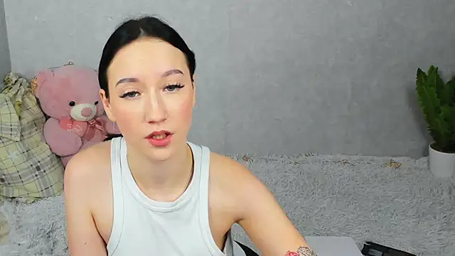 EileenMoores online show from 11-28-25, 07:44