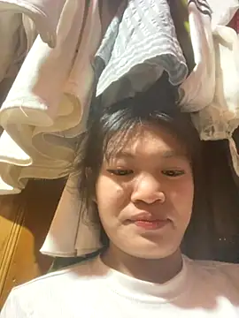 Snapshot of Ngoc_2k5 chatting on 10-13-25, 03:17 Ngoc 2k5 online show from 10-13-25, 03:17