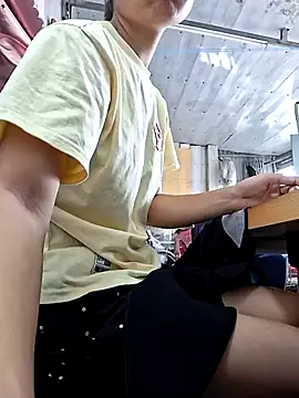 Snapshot of irina_hana chatting on 10-01-25, 01:00 irina hana online show from 10-01-25, 01:00