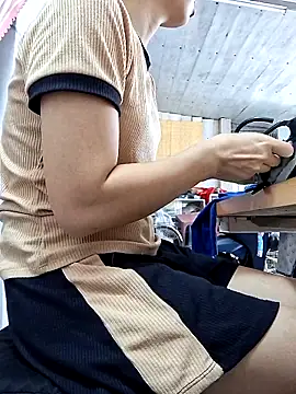 Snapshot of irina_hana chatting on 10-04-25, 01:36 irina hana online show from 10-04-25, 01:36