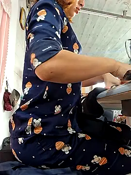 Snapshot of irina_hana chatting on 12-03-25, 12:40 irina hana online show from 12-03-25, 12:40