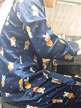 Snapshot of irina_hana chatting on 12-05-25, 12:52 irina hana online show from 12-05-25, 12:52