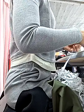 Snapshot of irina_hana chatting on 12-16-25, 12:59 irina hana online show from 12-16-25, 12:59