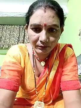 Snapshot of ZIVAA chatting on 06-11-26, 06:44 ZIVAA online show from 06-11-26, 06:44