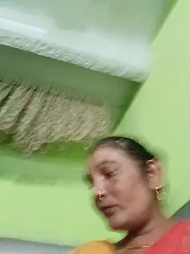 Snapshot of ZIVAA chatting on 06-18-26, 06:57 ZIVAA online show from 06-18-26, 06:57