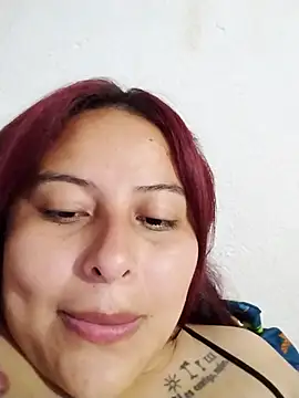 Snapshot of yelezia chatting on 04-04-26, 04:33 yelezia online show from 04-04-26, 04:33