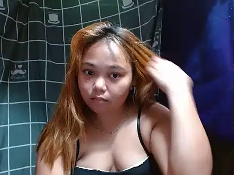 Snapshot of Hajaima chatting on 12-05-25, 02:42 Hajaima online show from 12-05-25, 02:42