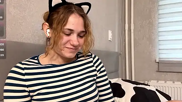 SunPunnyGirl online show from 09-22-25, 06:04