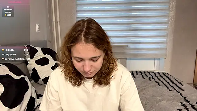 SunPunnyGirl online show from 09-23-25, 05:43