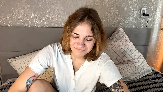 SunPunnyGirl online show from 10-19-25, 08:15