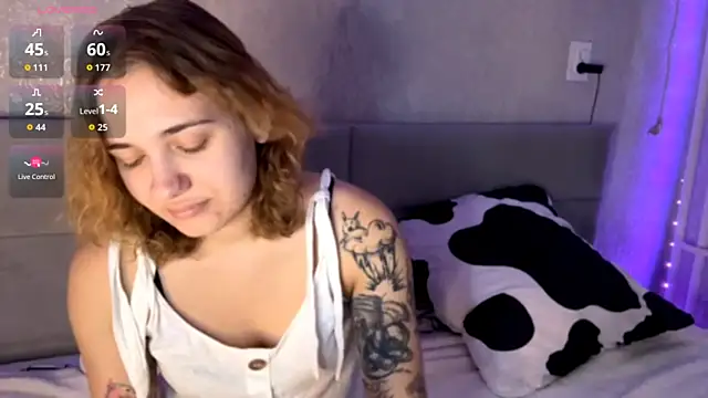 SunPunnyGirl online show from 10-24-25, 07:05