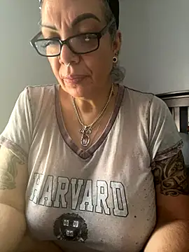 dieseldame1313 online show from 11-13-25, 08:30