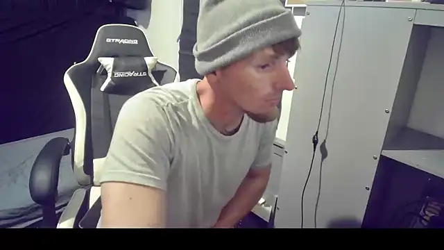 Robbin Bnks online show from 10-15-25, 05:29