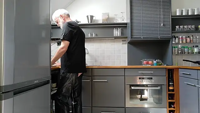 ewaldwillems99 online show from 09-12-25, 12:49