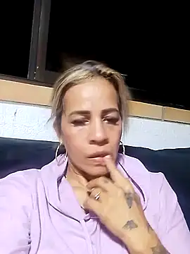 Alisson Milf online show from 09-18-25, 02:35