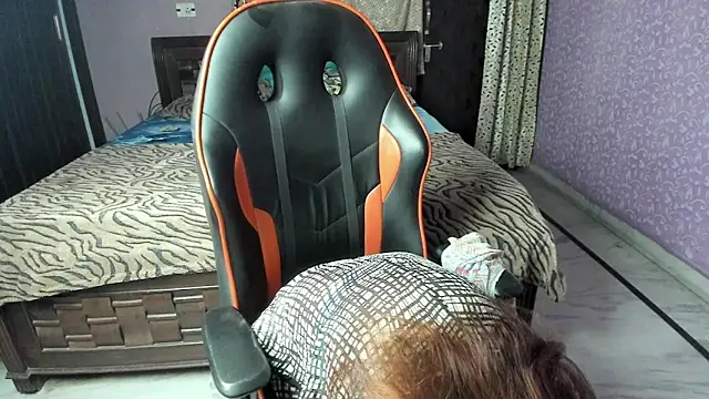 Snapshot of ShylaGill chatting on 10-14-25, 04:52 ShylaGill online show from 10-14-25, 04:52