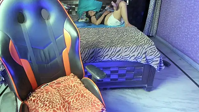 Snapshot of ShylaGill chatting on 10-16-25, 10:22 ShylaGill online show from 10-16-25, 10:22