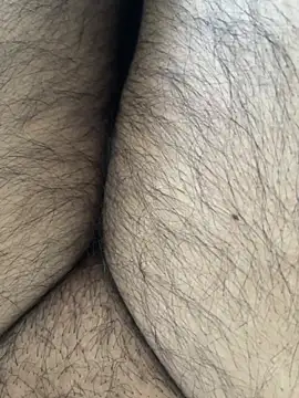 Snapshot of Moy27m chatting on 10-24-25, 09:28 Moy27m online show from 10-24-25, 09:28